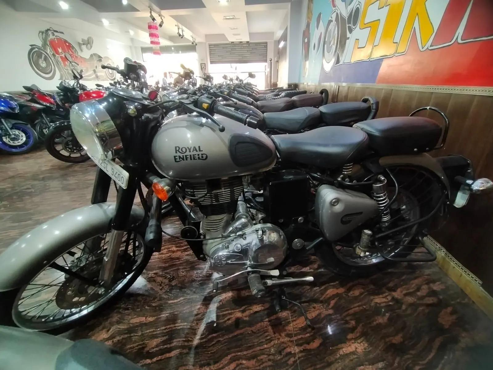 Royal Enfield Classic Gunmetal Grey 350cc 2018