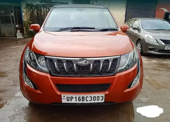 Mahindra XUV500 W8 4X4 2015