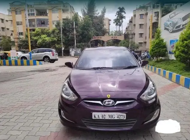 Hyundai Verna FLUIDIC 1.6 CRDI SX 2012