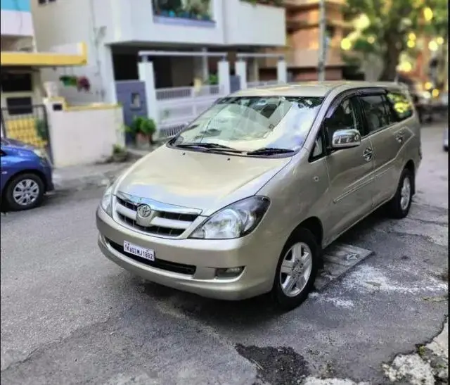 Toyota Innova 2.5 V 7 STR 2008
