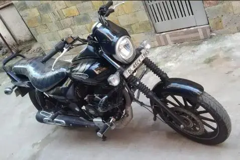 Bajaj Avenger Street 160 ABS FI BS6 2020