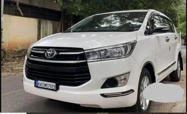 Toyota Innova Crysta 2.4 G 8 STR 2017