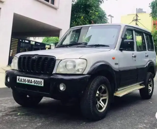 Mahindra Scorpio 2.6 SLX 2003