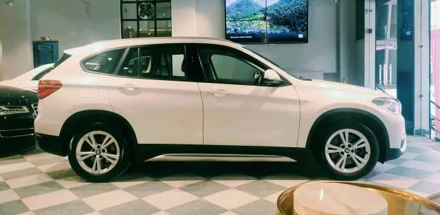 BMW X1 sDrive20i xLine 2019