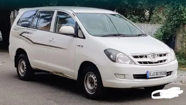 Toyota Innova 2.5 G 8 STR BS III 2008