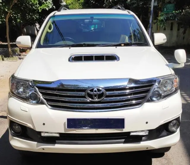 Toyota Fortuner 3.0 4X2 AT 2013