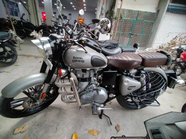Royal Enfield Classic Gunmetal Grey 350cc 2019