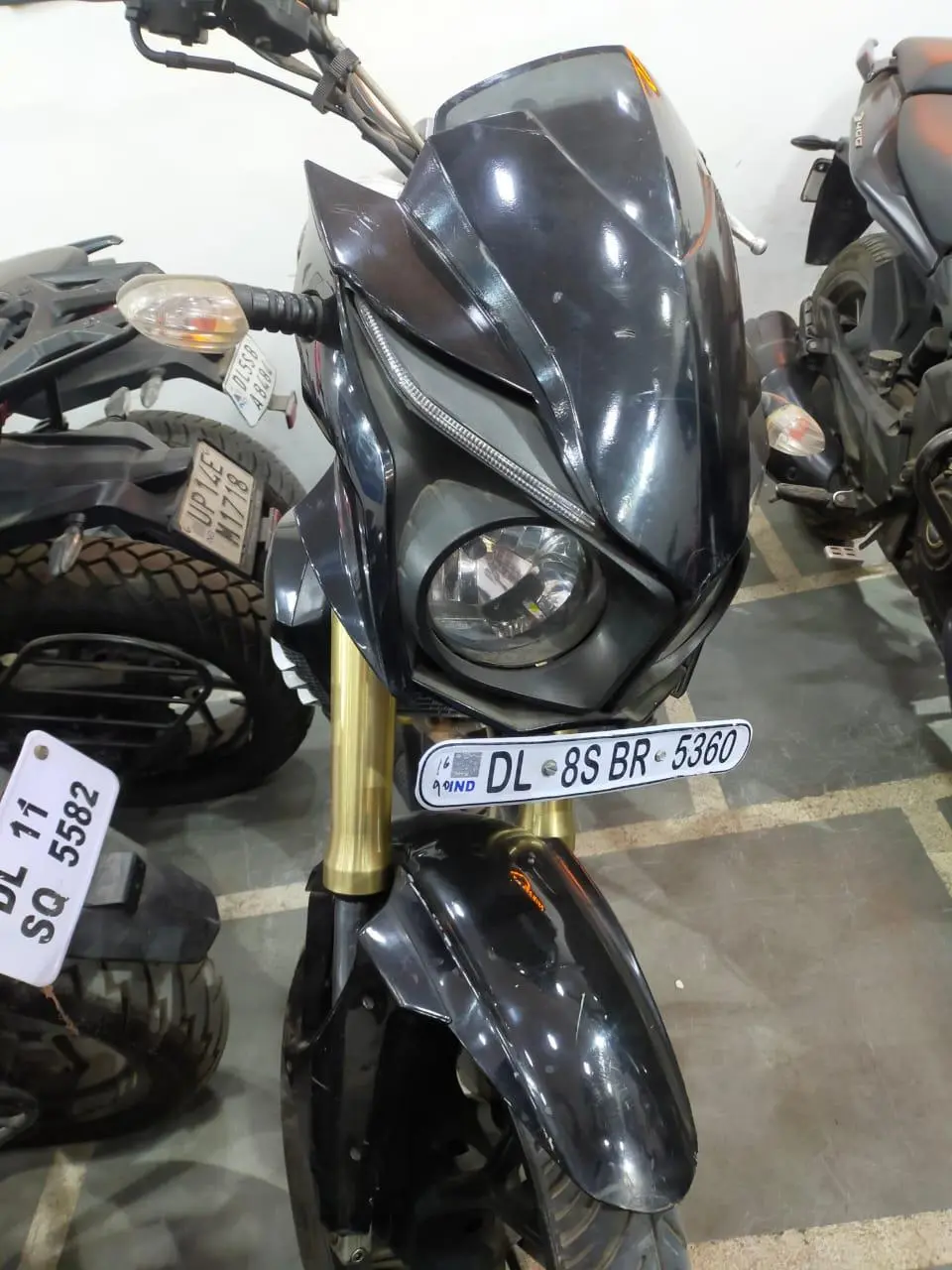 Mahindra Mojo 300cc 2016