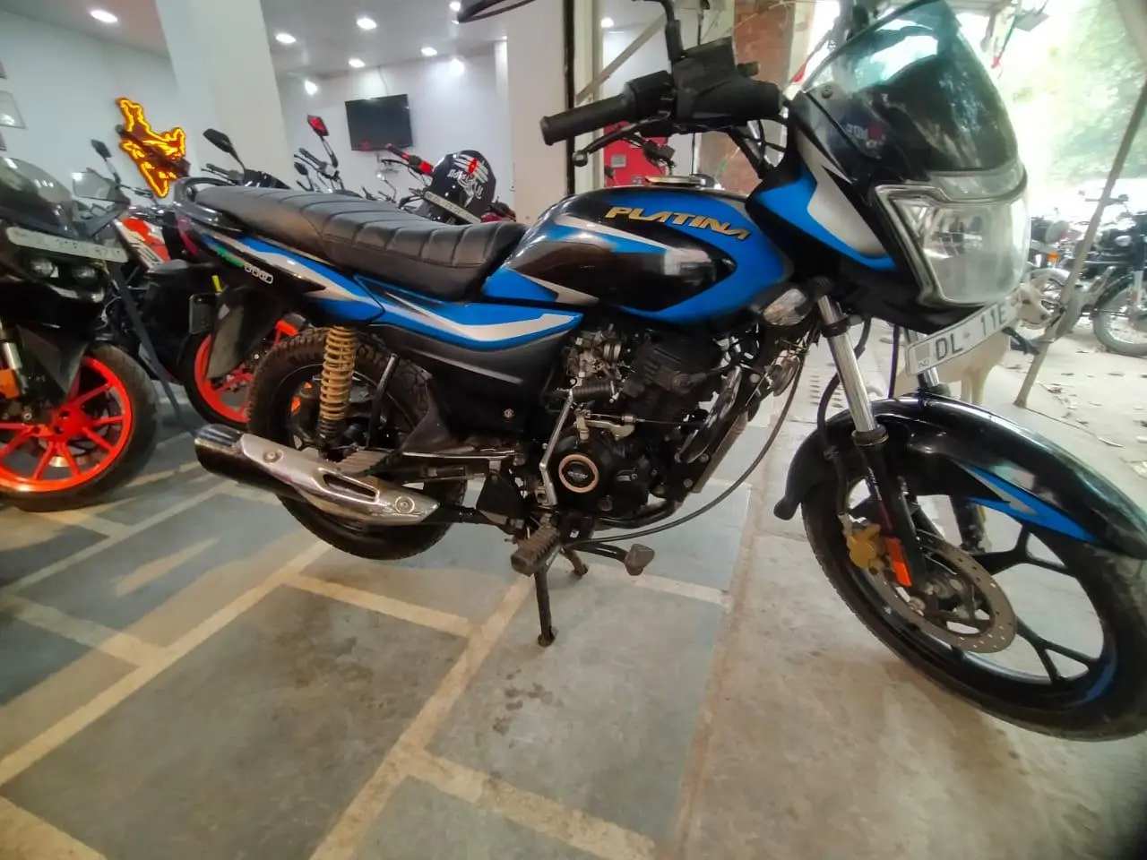 Bajaj Platina 110 H Gear Disc BS6 2020