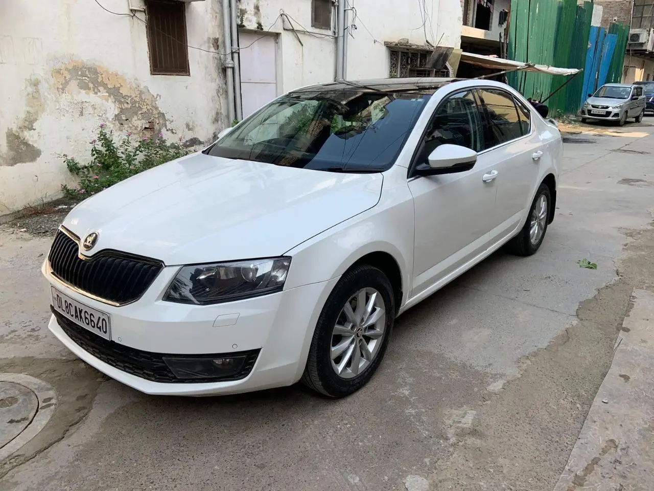Skoda Octavia Elegance 2.0 TDI AT 2015