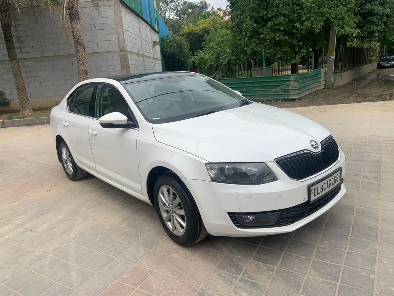 Skoda Octavia Elegance 2.0 TDI AT 2015