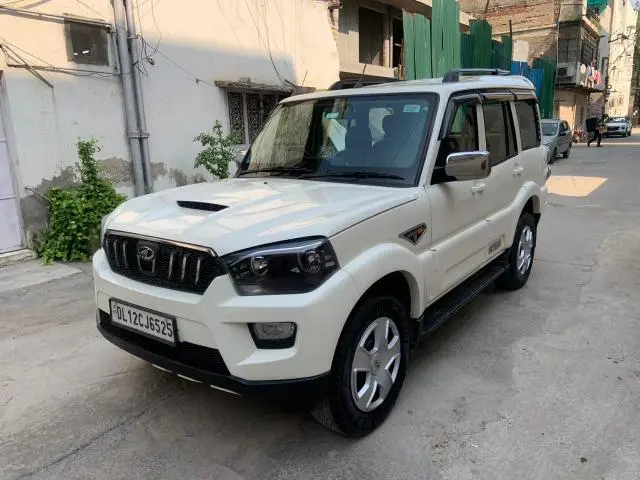 Mahindra Scorpio S4 Plus 2016