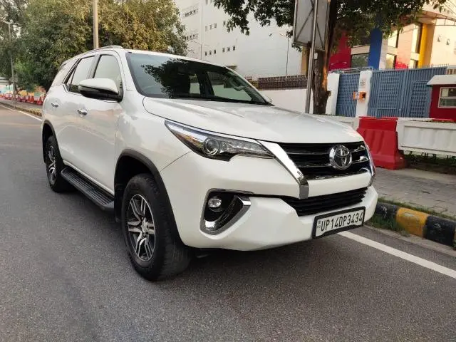 Toyota Fortuner 2.8 4x2 MT 2018