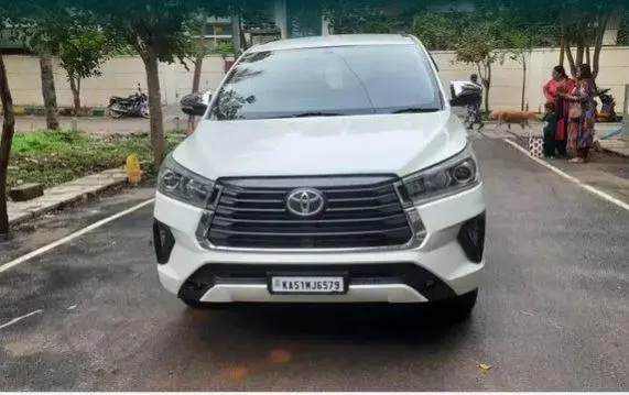 Toyota Innova Crysta 2.4 G 7 STR 2016
