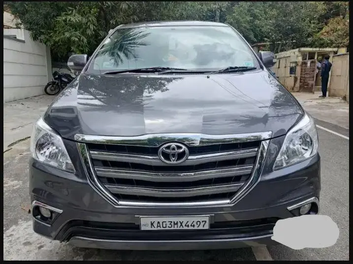 Toyota Innova 2.5 V 7 STR 2016