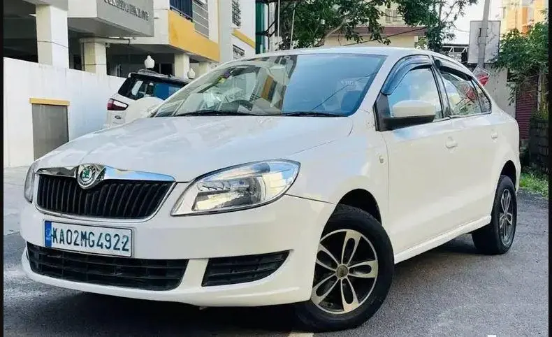 Skoda Rapid AMBITION 1.6 TDI CR MT 2012