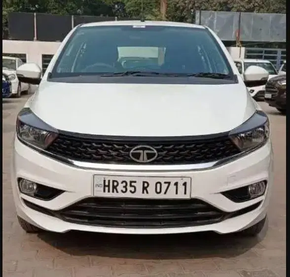 Tata Tiago Revotron XZ 2020