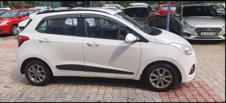 Hyundai Grand i10 Sportz (O) MT 1.2 Kappa VTVT 2014