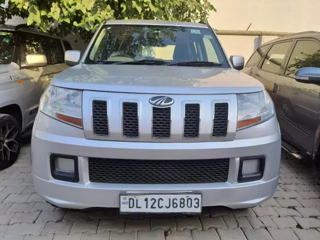 Mahindra TUV300 T6 Plus 2016