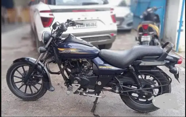 Bajaj Avenger Street 150 2017