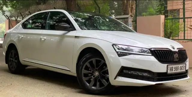 Skoda Superb Sportline BS6 2021