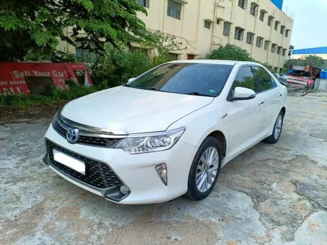 Toyota Camry Hybrid 2015