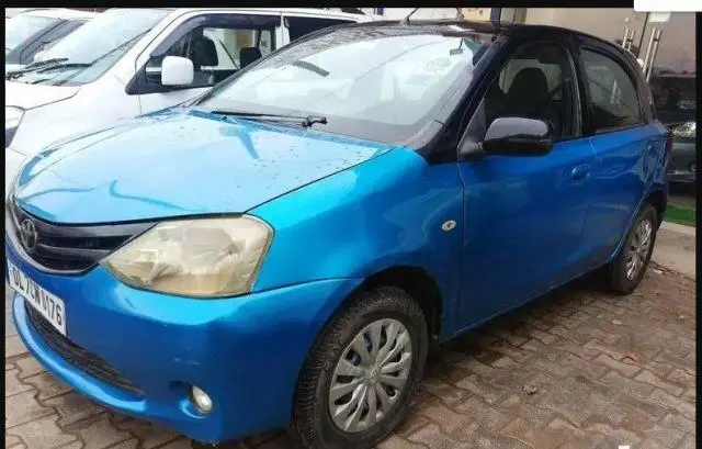 Toyota Etios Liva G 2011