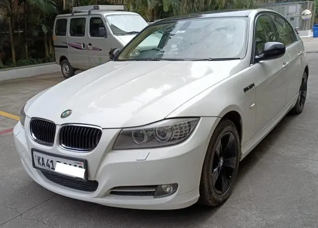 BMW 3 Series 320d Highline Sedan 2011