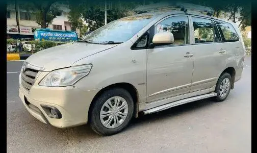 Toyota Innova 2.5 G 2013