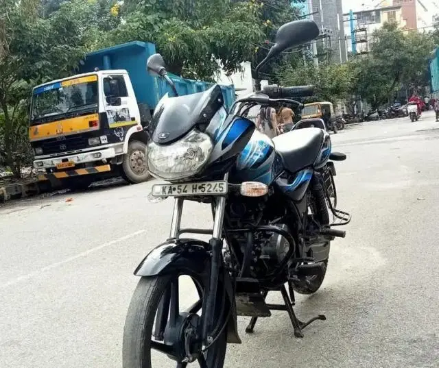 Bajaj Discover 100cc 2013