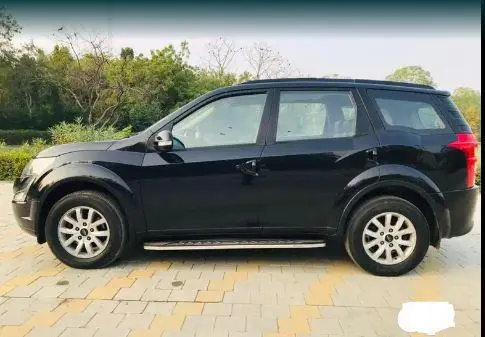 Mahindra XUV500 W10 AWD 2016