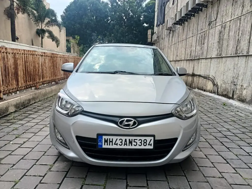 Hyundai i20 SPORTZ 1.2 BS IV 2013