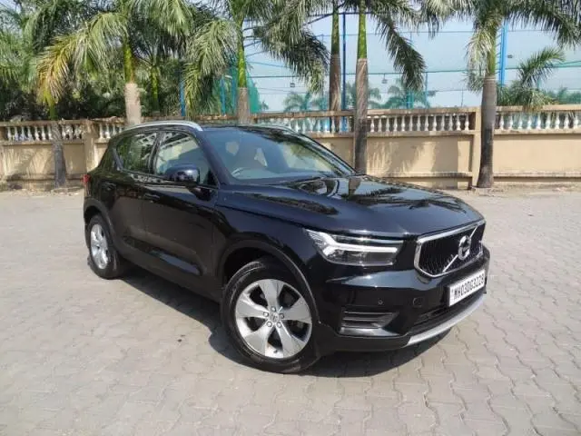 Volvo XC40 D4 Momentum 2019