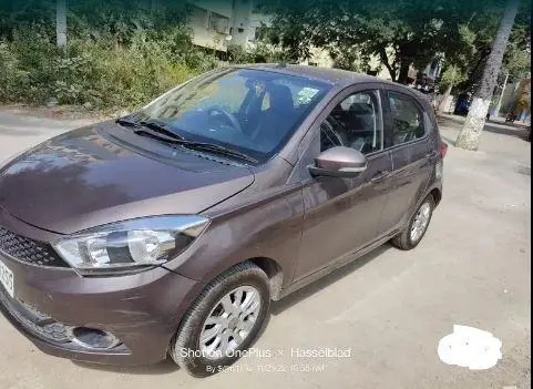Tata Tiago Revotron XZ 2016