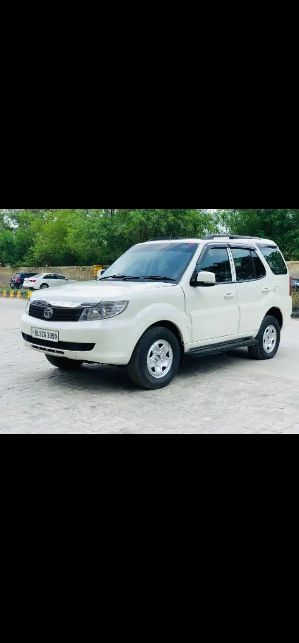 Tata Safari Storme 2.2 EX 4X2 2014