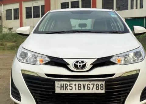 Toyota Yaris J AT 2018