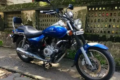 Bajaj Avenger Street 220 2015