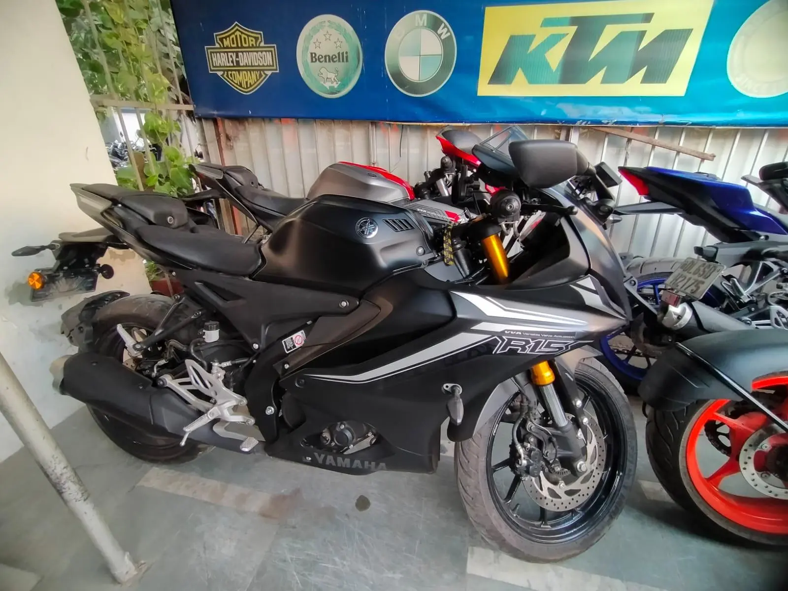 Yamaha YZF-R15 V4 Dark Knight 2022