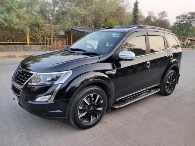 Mahindra XUV500 W11 (O) 2020