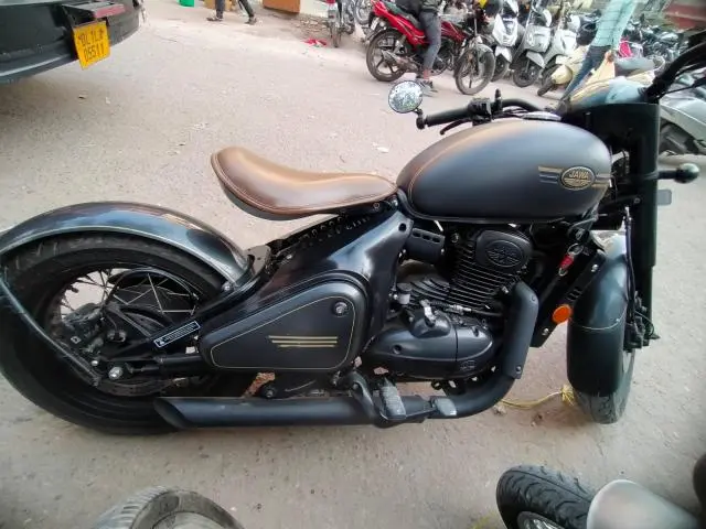 Jawa Perak 330cc 2021