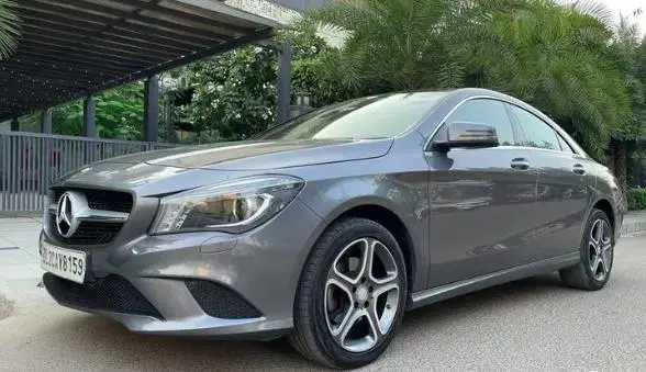 Mercedes-Benz CLA 200 CGI 2016