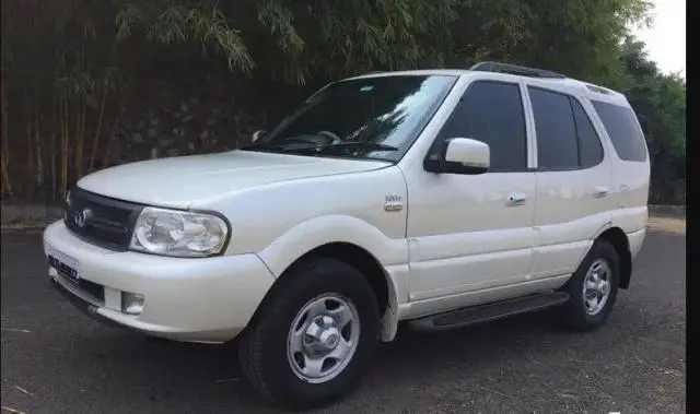 Tata Safari 4X2 EX 2012