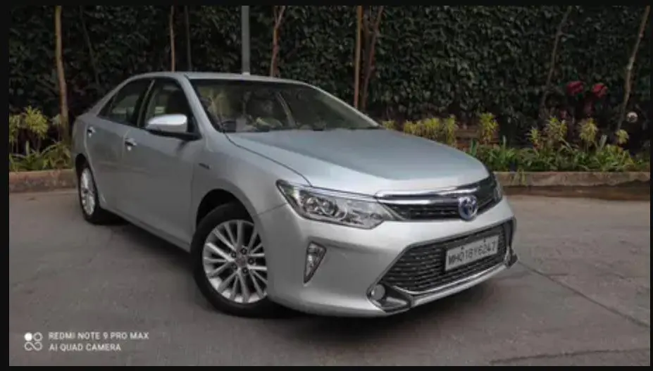 Toyota Camry Hybrid 2015