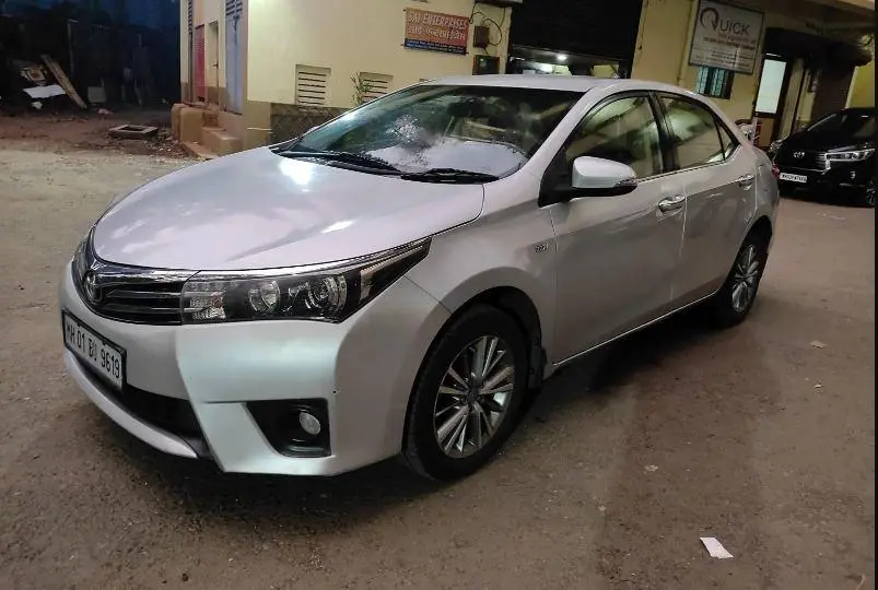 Toyota Corolla Altis 1.8 VL AT 2015