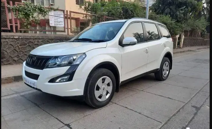 Mahindra XUV500 W6 4X2 2015