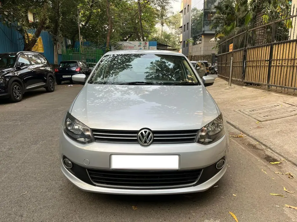 Volkswagen Vento Highline Petrol 2013