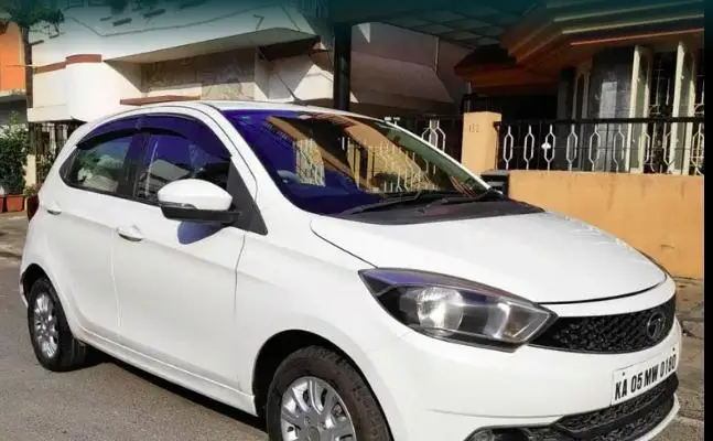 Tata Tiago Revotron XZA 2017
