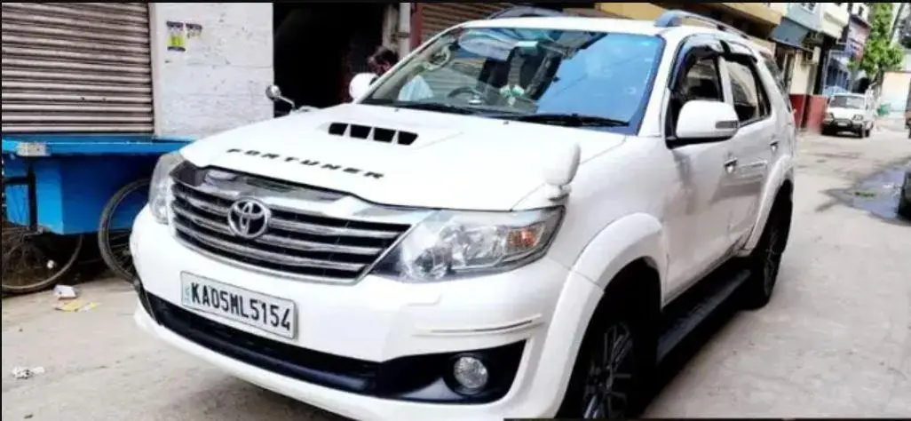 Toyota Fortuner 3.0 4X4 MT 2012
