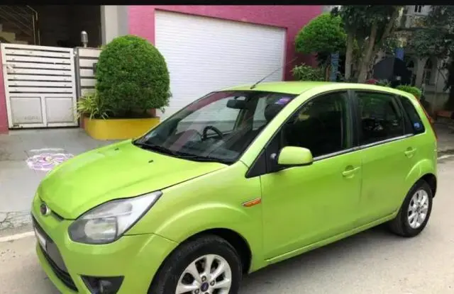 Ford Figo 1.5 TDCI Titanium 2012