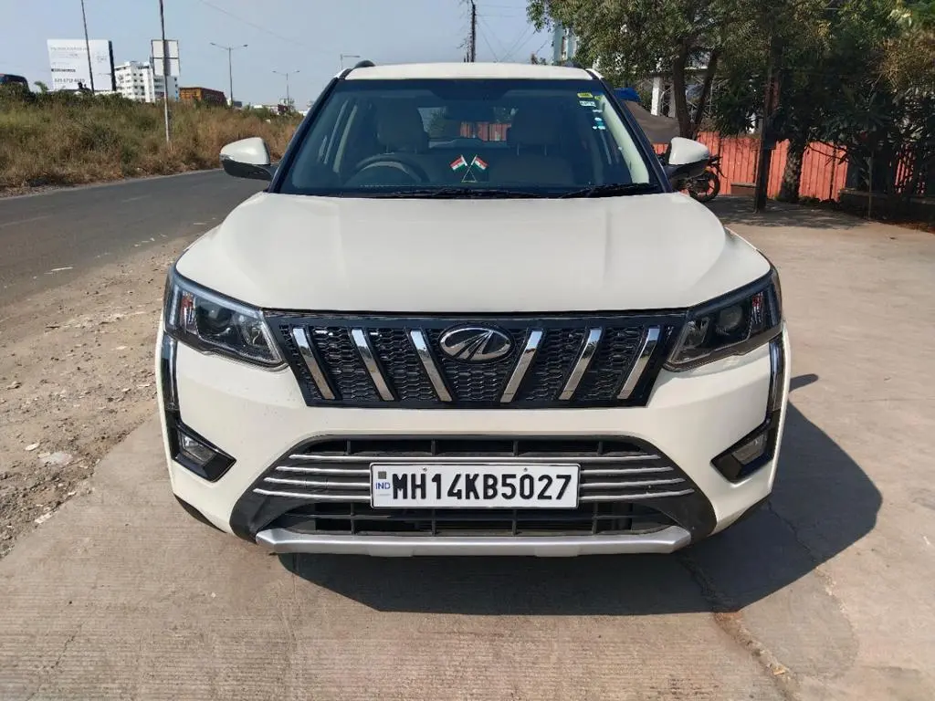 Mahindra XUV300 W8 Diesel BS6 2021